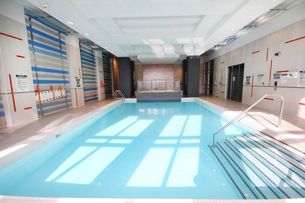Napa Furnished Rental Apartments Square One Mississauga Dış mekan fotoğraf