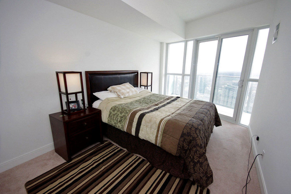 Napa Furnished Rental Apartments Square One Mississauga Dış mekan fotoğraf